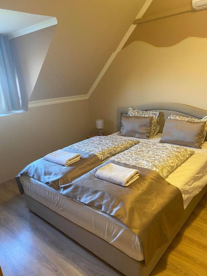 La Curia Panzio Bed & Breakfast Dunaszeg Exterior foto